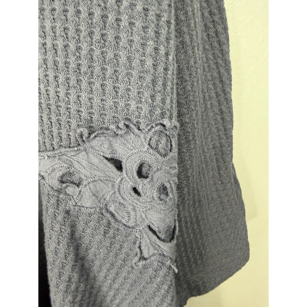 Torrid 2 Dusty Blue Waffle Knit‎ Tunic W Lace Accents - Picture 5 of 8